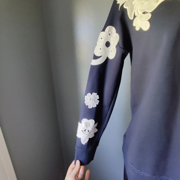 Victoria Beckham for Target Embroidered Floral Top - Picture 4 of 5